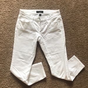 Banana Republic White Skinny Fit Denim Capris